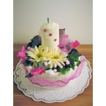 Textilní dort ve tvaru svícnu (smetanovo fialkový)